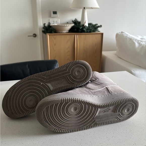 **EXCLUSIVE RARE **Air Force 1 High ‘07 LB8 Suede Atmosphere Grey - Size 12 - Picture 5 of 7